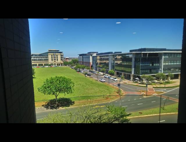 1 BEDROOM SECTIONAL TITLE FOR SALE IN UMHLANGA RIDGE